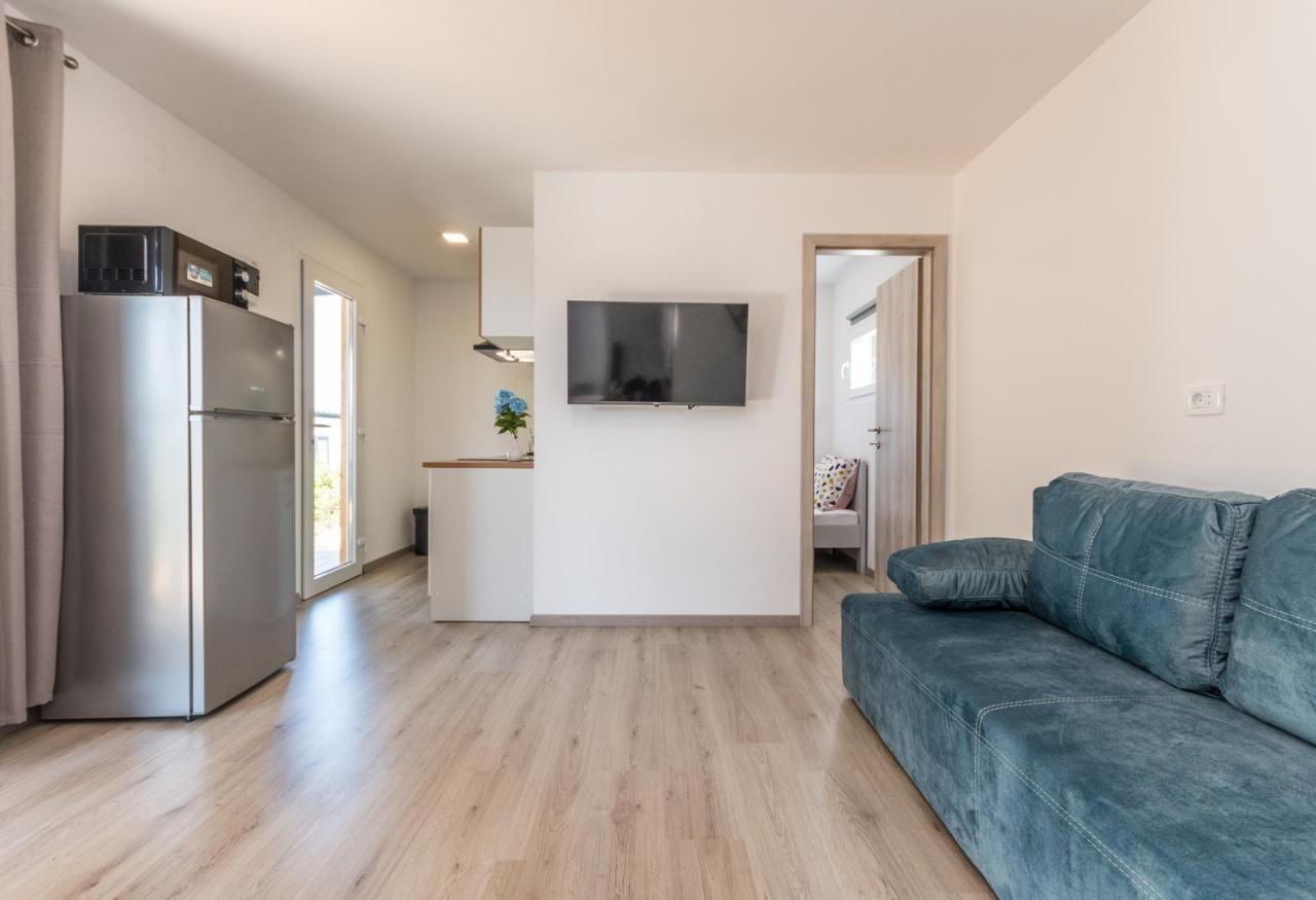 Willa Mobile House Mm Biograd Na Moru Zewnętrze zdjęcie